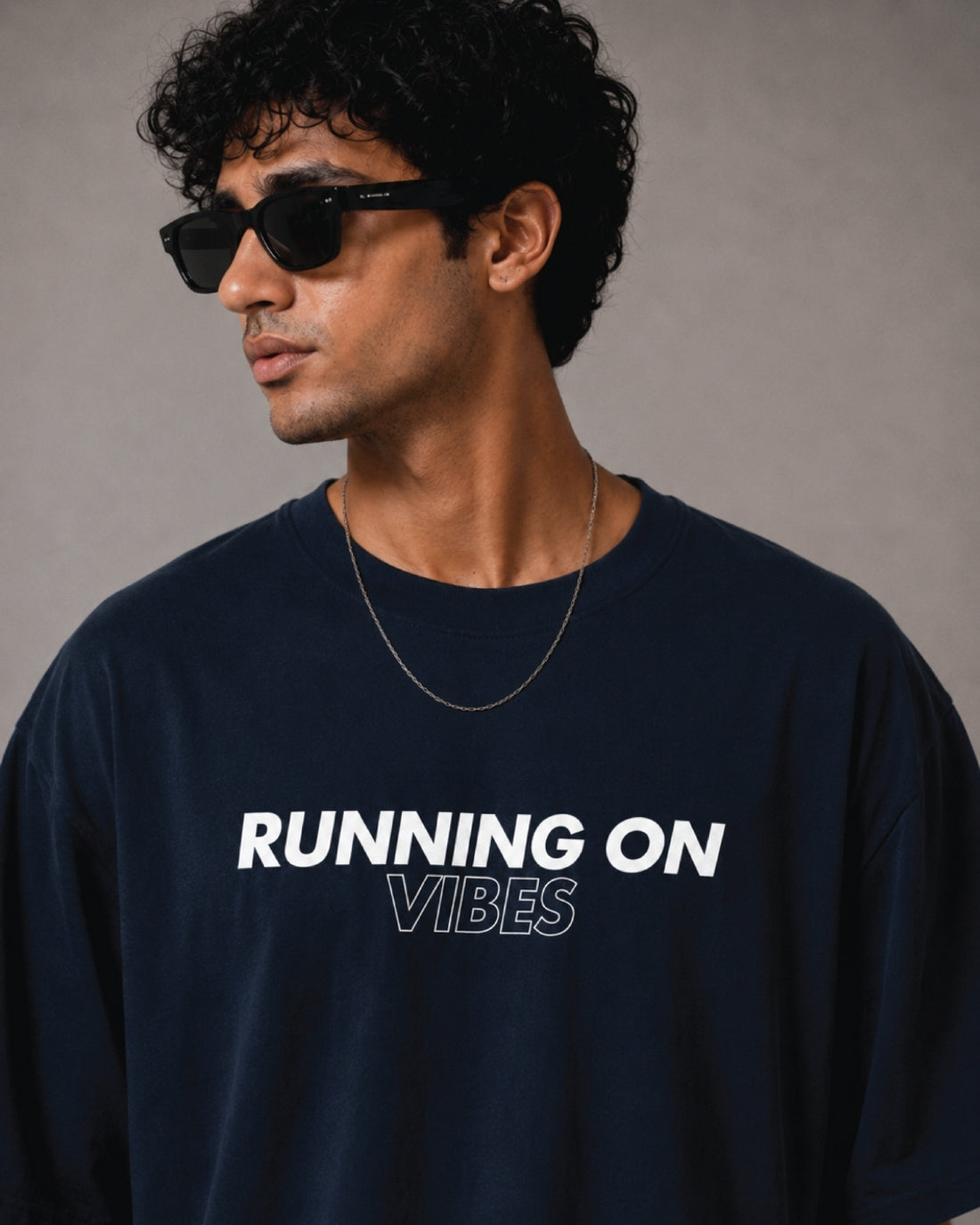 VERVE RUNNING ON VIBES OVERSIZE T-SHIRT