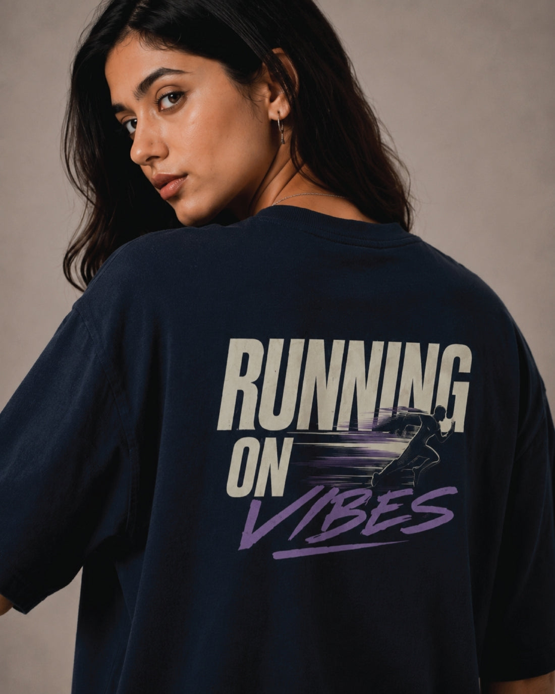 VERVE RUNNING ON VIBES PRIME OVERSIZE T-SHIRT